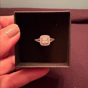 Beautiful Sparkly Silver Ring